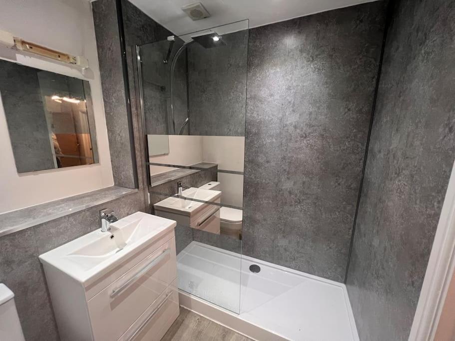 Lincoln View Sleeps 4 Balcony Self Check-In Daire Dış mekan fotoğraf